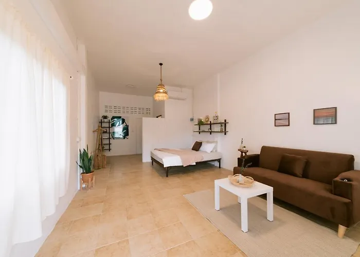 Homely Home Khao Lak